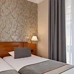 Timhotel Palais Royal 3* פריז