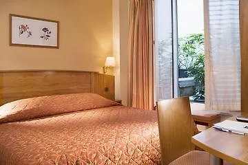 מלון Timhotel Palais Royal פריז