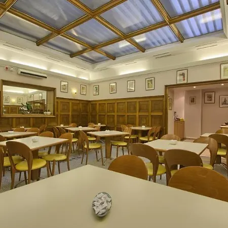 Timhotel Palais Royal מלון 3*