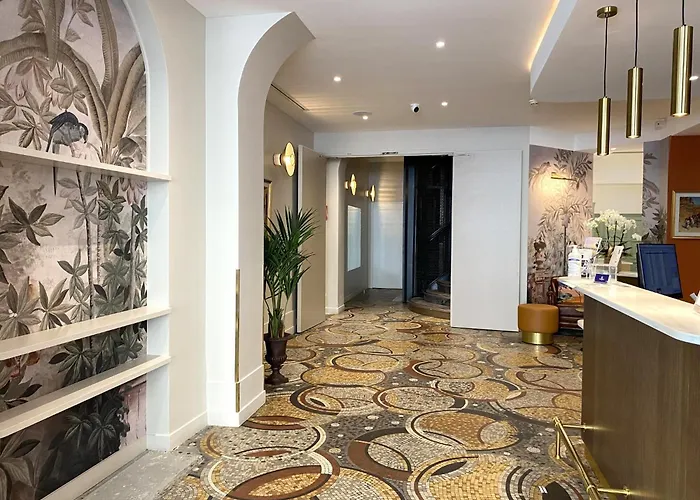 Отель Timhotel Palais Royal 3*