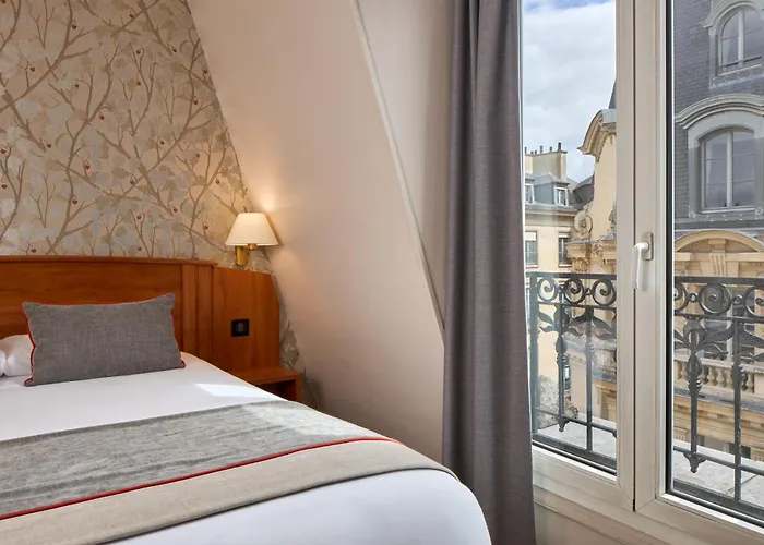 Отель Timhotel Palais Royal Париж