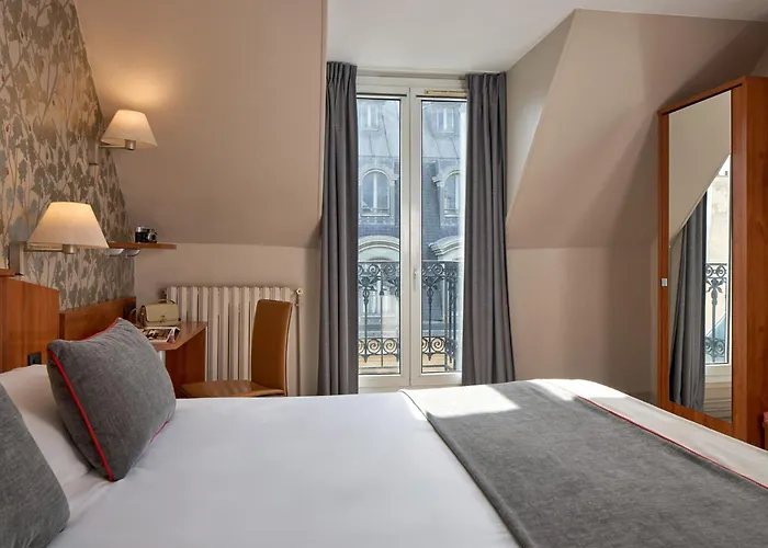 Отель Timhotel Palais Royal 3*