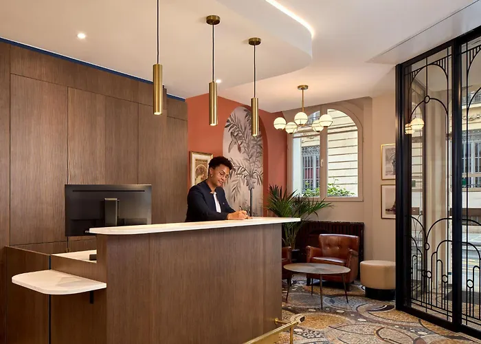 Timhotel Palais Royal 3*
