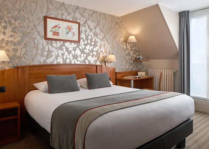 ティムホテル パレ ロワイヤル パリ