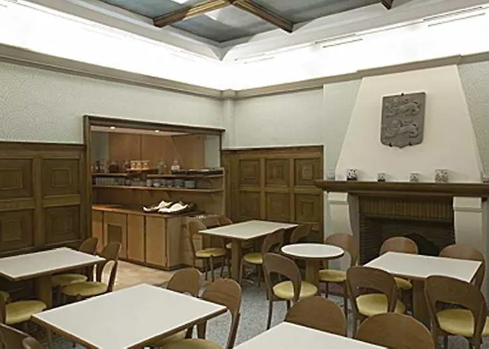 ティムホテル パレ ロワイヤル 3*