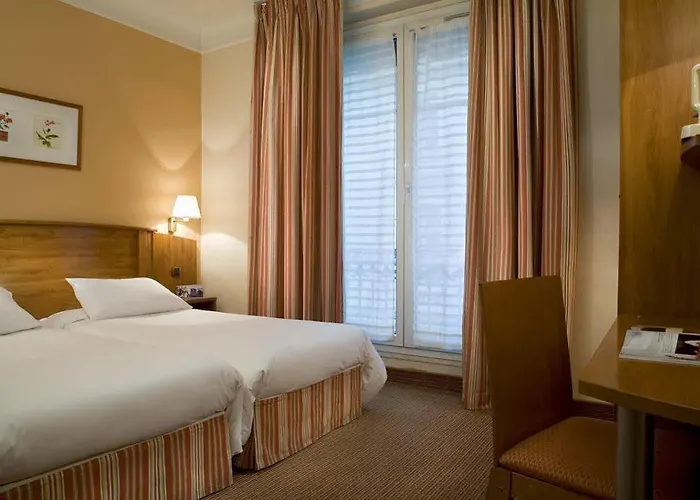 ティムホテル パレ ロワイヤル 3* パリ