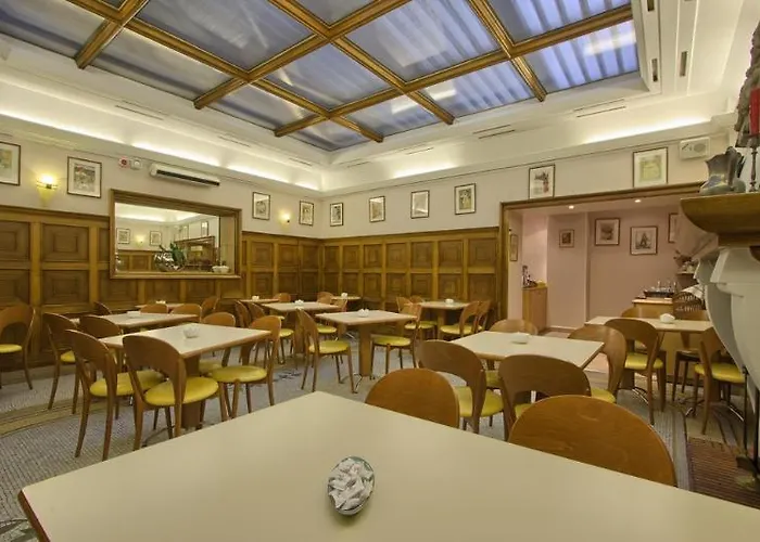 Timhotel Palais Royal Hotel 3*
